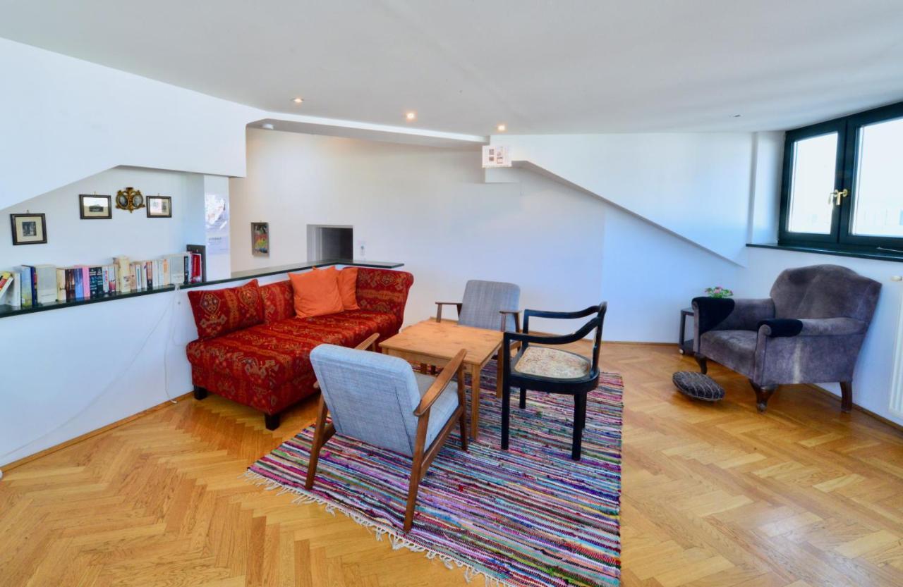 Spacious Flat With Panoramic View Wiedeń